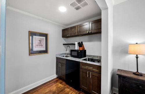 Modern Retreat in the Heart of Conway - Photo 6