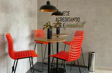 Flat no Bessa a 50m do mar - Rooftop com vista - Recepção 24h - Foto 20