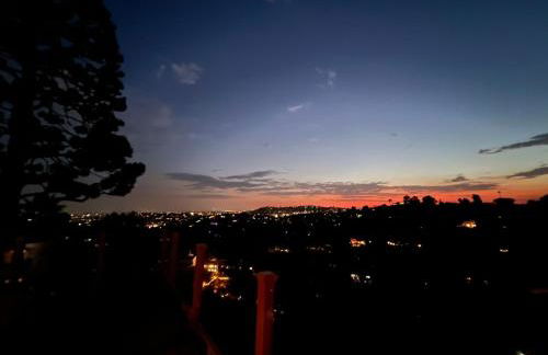 Serenity - Amazing Views & Modern Charm - Photo 29