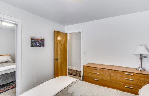 Near Hiking Cozy Anchorage Retreat with Fireplace! - Foto 12