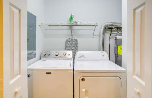 Sunset Beach Golf Condo with Pool about 2 Mi to Beach! - Foto 17