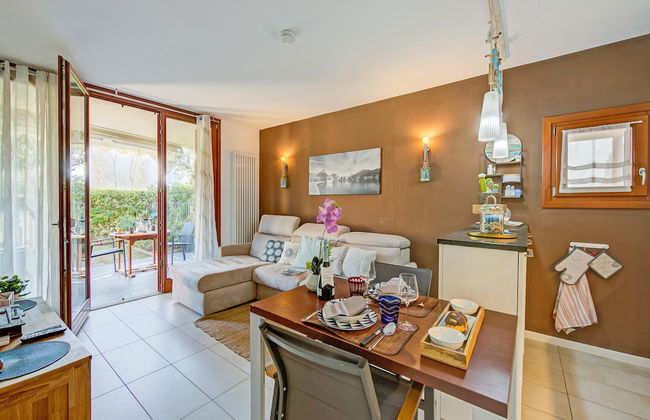 The Peace Of The Lake - Photo 3