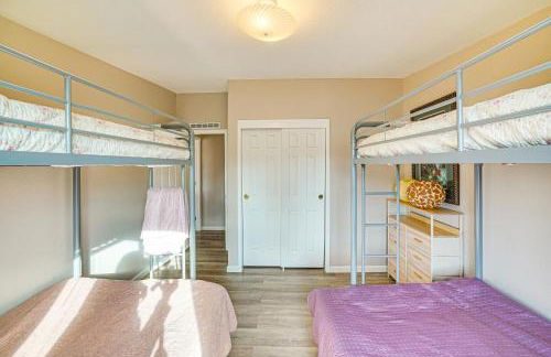 Walk to Marina Harrison Cabin with Lake View! - Foto 20