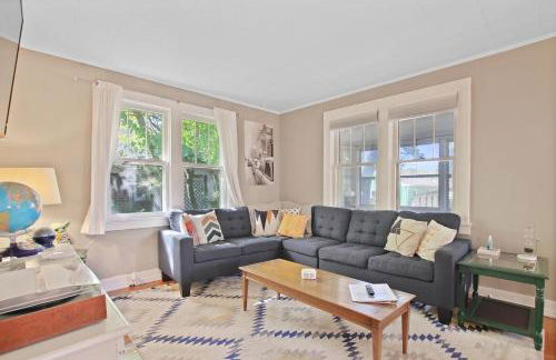 Bohemian Bungalow Pac-Man, walk downtown, pet friendly - Foto 28