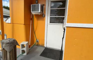 Updated houseboat on the river! - Foto 23