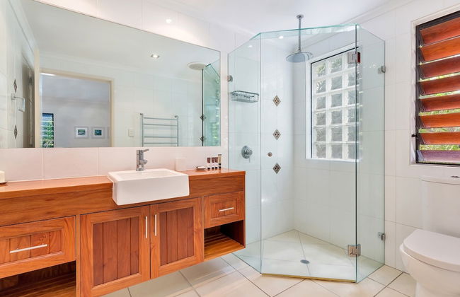 Seascape Luxury Beachfront Holiday House - Foto 14