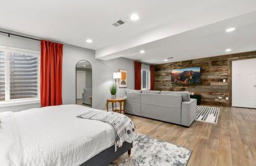 Contemporary Gem - Rooftop Deck & Private Hot Tub! - Foto 38