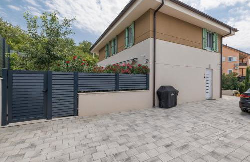 Lulani Soline Pool Apartment - Photo 23