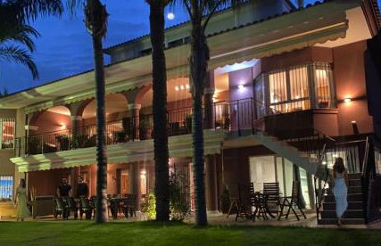 10 Bedroom 5 Star Luxury Villa & Heated Pool for 5 to 28 Guests near Alicante - Foto 6