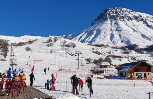 Joli F2 de 2 à 8 places, 300m centre station ski - Foto 7