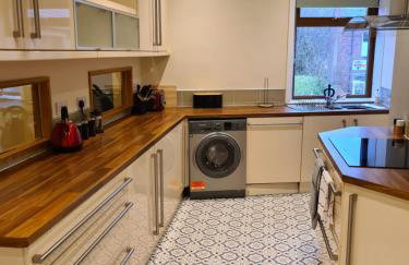 Spacious Mytholmroyd Apartment with River Views - Photo 1