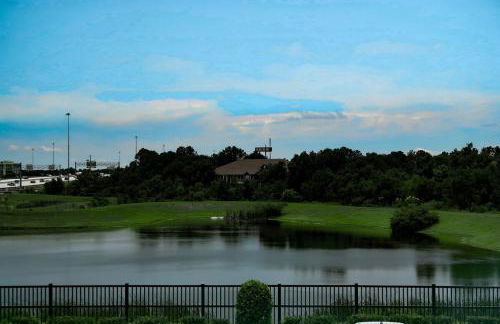 Cosmic Serenity Retreat 1BD Lux King in Southeast Jax - Foto 29