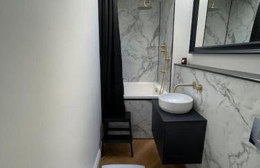 Cheerful 2 bed house on Causeway Coastal Route with parking - Foto 21
