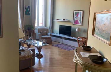 Rooftop in front of the Castle - Photo 31