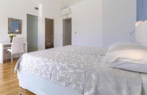 3 Bedroom Awesome Home In Umag - Foto 29