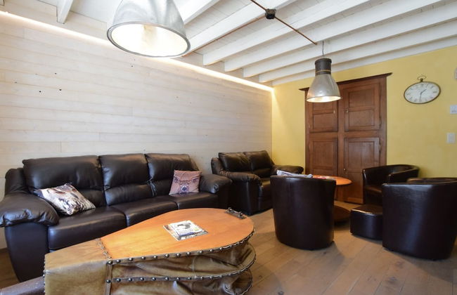 Lavish Holiday Home in Chassepierre With Terrace - Photo 13