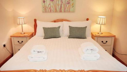 3 Bed Cottage - Parking - Ideal for Work Trips - Photo 4