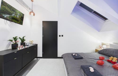 Romantic Studio Marki LoveAparts - Photo 44