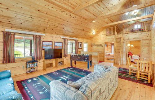 Wraparound Deck and Grill Deadwood Cabin - Foto 7