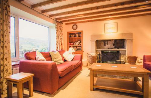 Deerclose West Farmhouse - Photo 6