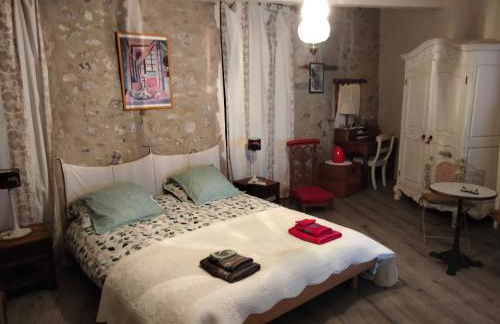 Maison de caractère face à l abbaye de lagrasse - Foto 11