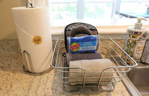 Dog Friendly Lakeside Escape with Hammock and Fire Pit - Foto 12