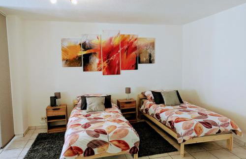 Helle und geräumige Ferien- und Monteurwohnung nur für Sie allein AUjvari Vermietungen - Foto 11