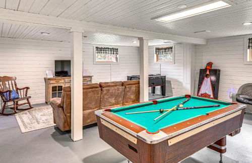 Newcomb Retreat with Mountain Views and Fire Pit! - Foto 3