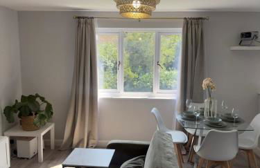 Zone 2 Modern 1 bed Flat with Seperate Office - Foto 3