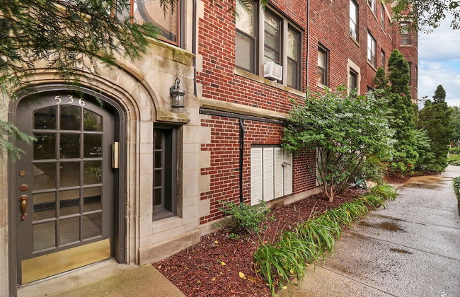 Simple and Roomy 1BR Apt in Evanston - Foto 15