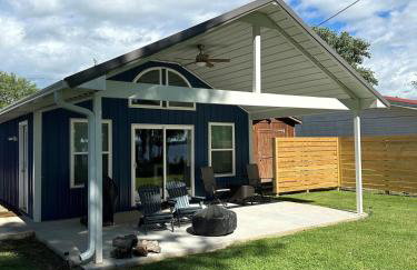 Modern Couples Retreat , Lakefront, Private Dock - Foto 18