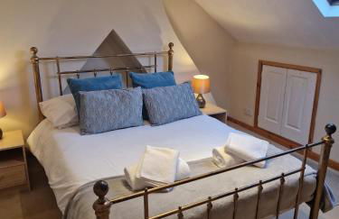 Hereford City - Goldcrest House - 4 Bedroom House With Parking, Located Very Close To City Centre & River Wye - Sleeps Up To 6 Guests - Hosted by RENTMYHOUSE - Photo 54