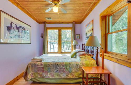 Huge Waterfront Home with Dock on Lake Wallenpaupack - Foto 21