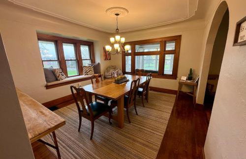 Home 7 beds, 2 baths Farmstay at Pygmy Goat Farm Byron Center Michigan - Foto 15