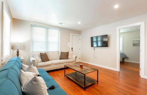 Marbella Lane-Spacious 5BR Ideal for Biz & Families in SJ - Foto 4