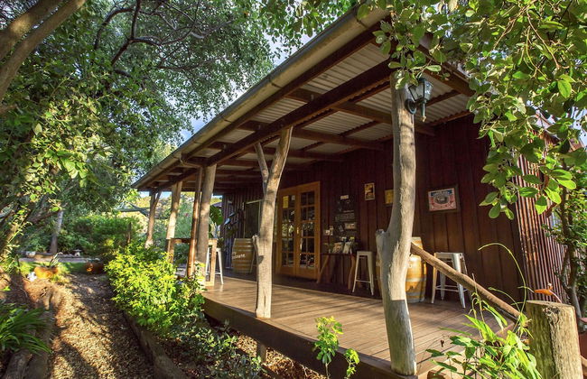 Wisteria Cottage and Cabins - Photo 39