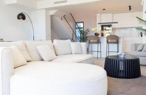 Beautiful Modern Town House - EDEN RESORT - Photo 6