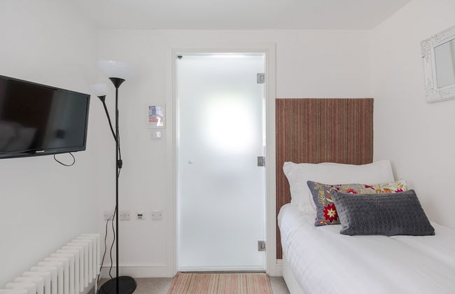 4 Berkeley Sq - YourApartment - Foto 35