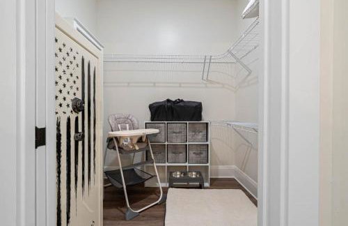 Luxury Stay Heated Pool and Hot Tub Fenced Yard - Foto 42