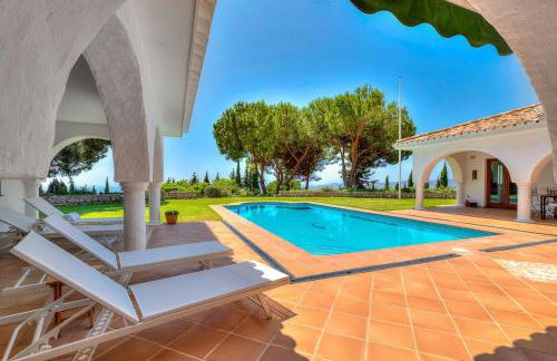 LYX HOMES Villa in Mijas with private heated pool - Photo 4