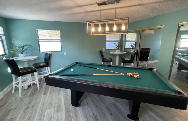 Kiss the Wave - Spacious 4BR 3BA w Pool hot tub - Foto 34