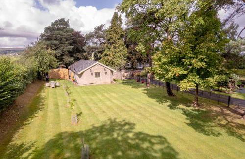 Ribblesdale Cottage in Acres of Countryside - Photo 1