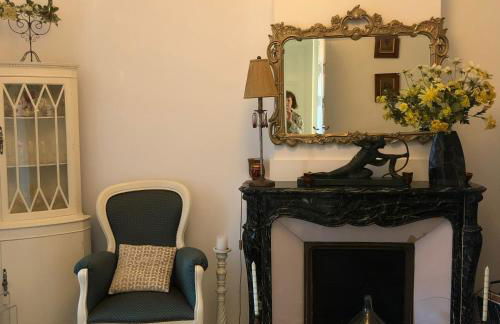 Stylish large house with heated pool in historic village - Foto 10