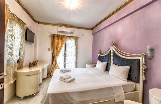 Greek Pride Ηotel and Apartments - Photo 17