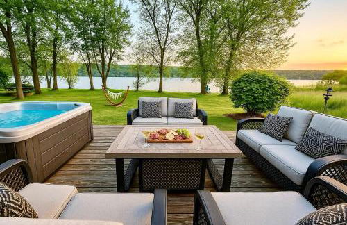 River Front Home Good for Family and Groups - Foto 1