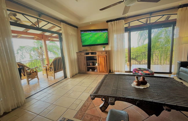 Playa Potrero 4 BR Home Large Saltwater Pool Spectacular Views - Villa Oasis - Foto 46