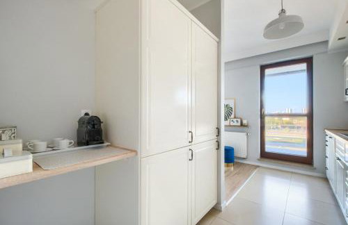 West Side Apartment - Photo 16