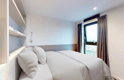 For Students Only Canvas Manchester - Foto 21