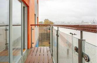 Amazing River view 2 bedroom apartment, sleeps 6, balcony and parking - Foto 64