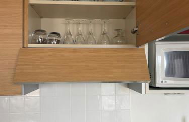 Comfy 2 min to Beach - AC - Photo 6